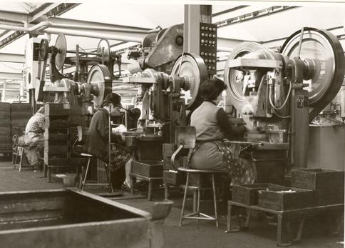 Maschinenarbeiterinnen